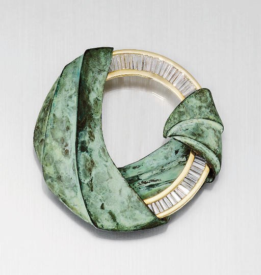 A COPPER AND DIAMOND BROOCH, BY BETH ANN JUDGE