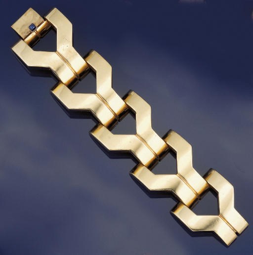 A GOLD BRACELET, BY TIFFANY & CO