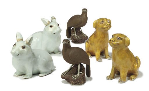 THREE PAIRS OF CHINESE EXPORT MODELS OF ANIMALS