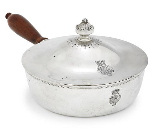 A GEORGE III SILVER VEGETABLE-DISH AND COVER