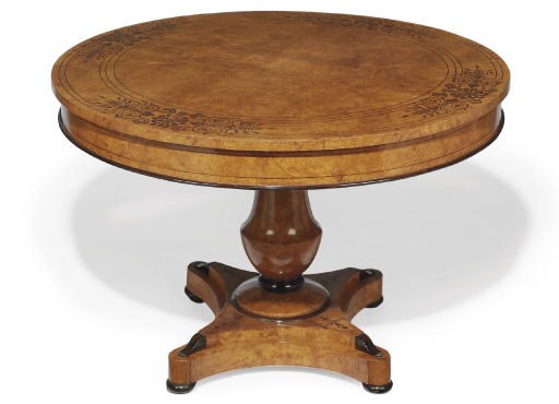 A GERMAN ASH, BURR-ASH AND ARAMANTH BANDED CENTRE TABLE