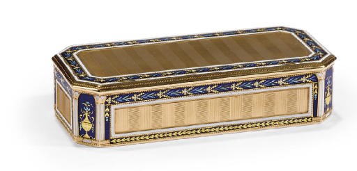 A SWISS GOLD AND ENAMEL SNUFF-BOX