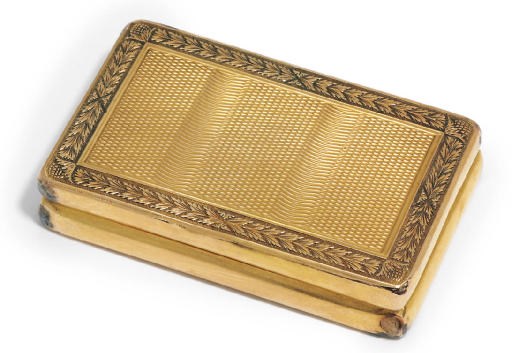 A CONTINENTAL GOLD SNUFF-BOX