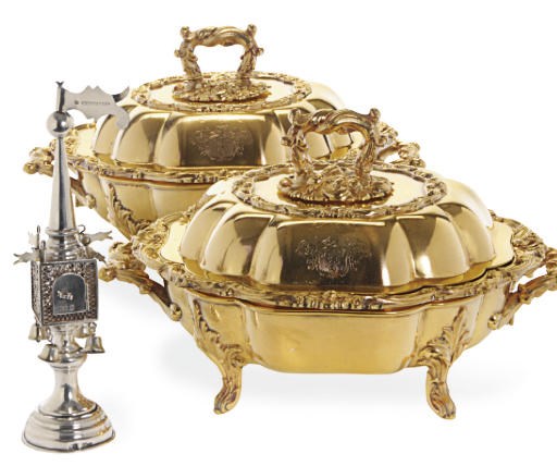 A GROUP OF CONTINENTAL, ENGLISH, AND AMERICAN SILVER, SILVER-PLATED, AND GILT METAL TABLEWARES,