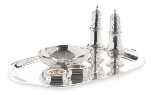 A GROUP OF AMERICAN SILVER TABLEWARES,