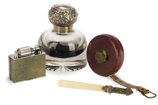 A GROUP OF VICTORIAN AND ART DECO DESK ACCESSORIES,