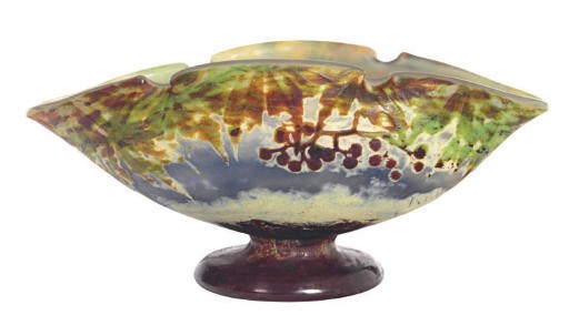 A FRENCH WHEEL-CARVED CAMEO GLASS VASE,