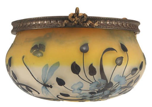 A FRENCH CAMEO GLASS CHANDELIER,