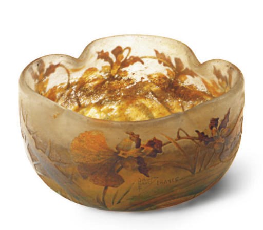 A FRENCH CAMEO AND ENAMELED GLASS BOWL,