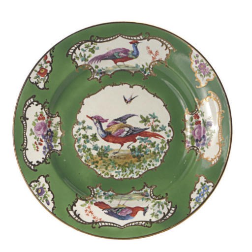 A SET OF TWELVE ENGLISH PORCELAIN PLATES,