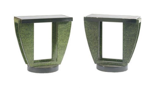 A PAIR OF BLACK LACQUERED AND GREEN PAINTED SIDE TABLES,