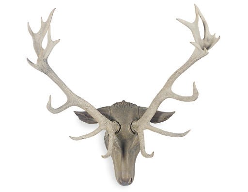 A WOOD AND ANTLER HUNTING TROPHY,