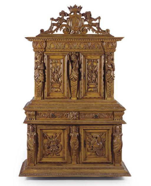 A FLEMISH WALNUT MEUBLE EN DEUX CORPS,