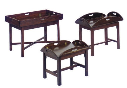 AN ENGLISH MAHOGANY BUTLER'S TRAY TABLE,