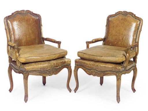 A PAIR OF BEECHWOOD FAUTEUILS,