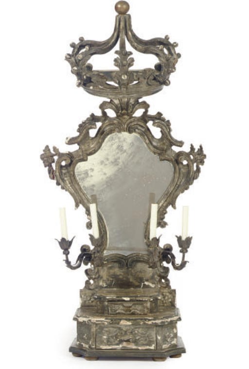 A SILVERED-WOOD FOUR-LIGHT DRESSING MIRROR,