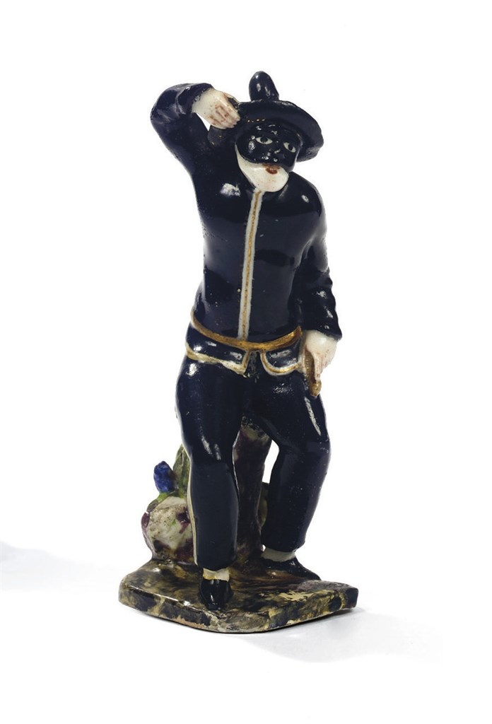 STATUETTE EN PORCELAINE ITALIENNE (CAPODIMONTE) DU XVIIIEME SIECLE
