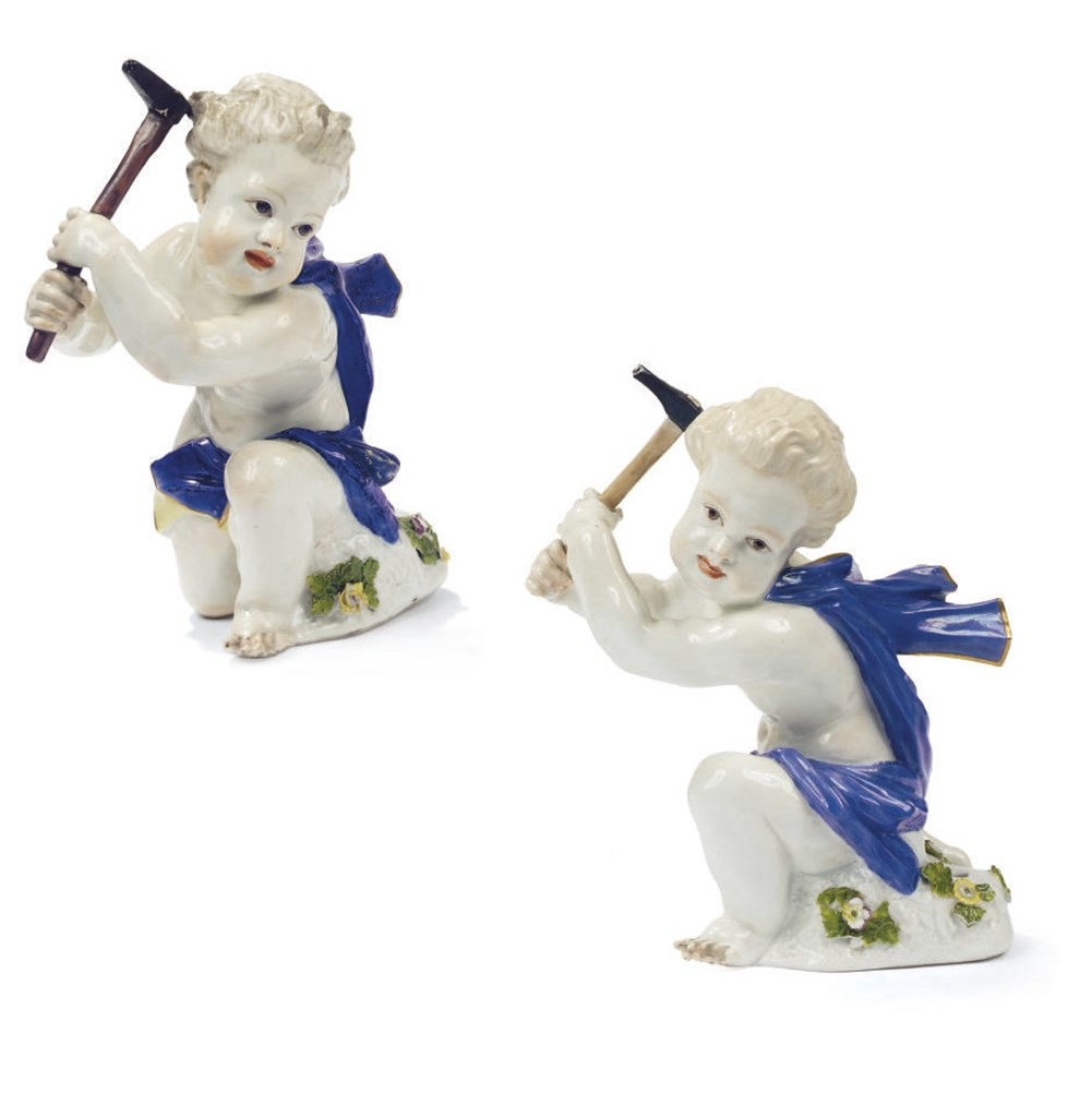 DEUX STATUETTES EN PORCELAINE DE MEISSEN DU XVIIIEME SIECLE