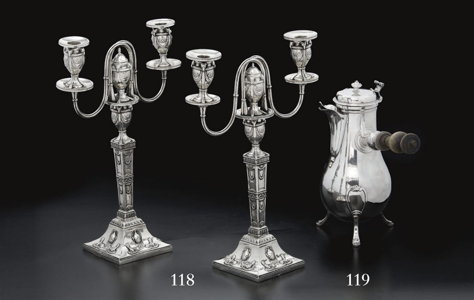 CAFETIERE EN ARGENT