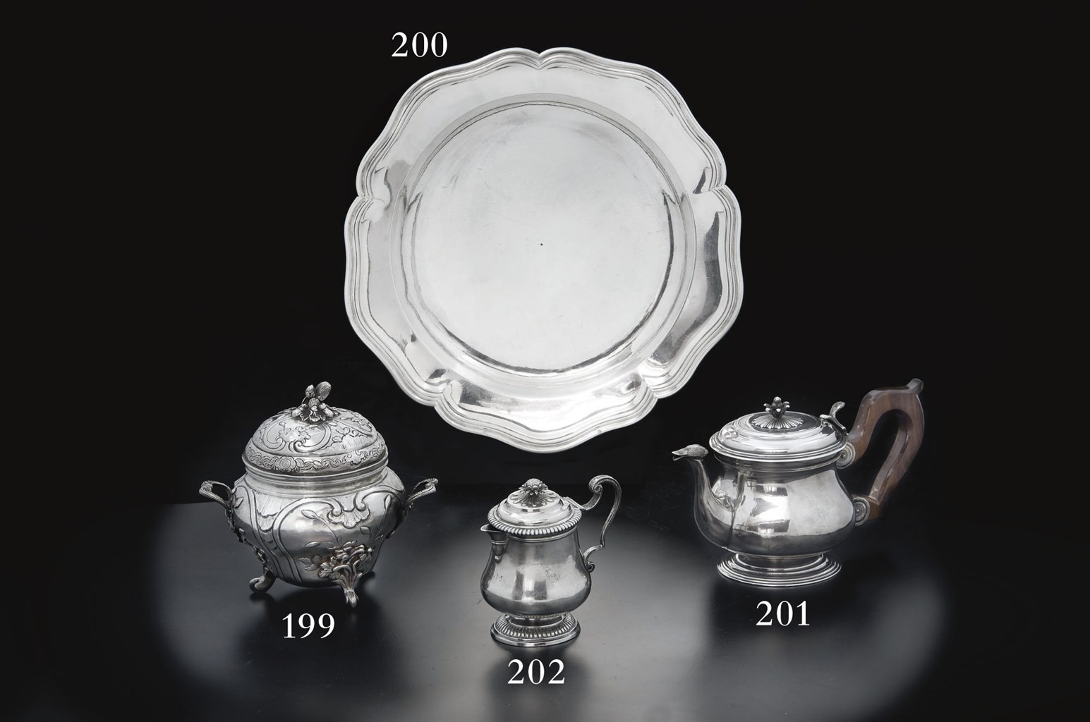 PLAT CIRCULAIRE EN ARGENT