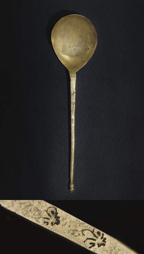 RARE CUILLERE EN VERMEIL