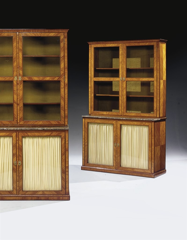 PAIRE DE BIBLIOTHEQUES D'EPOQUE LOUIS XVI