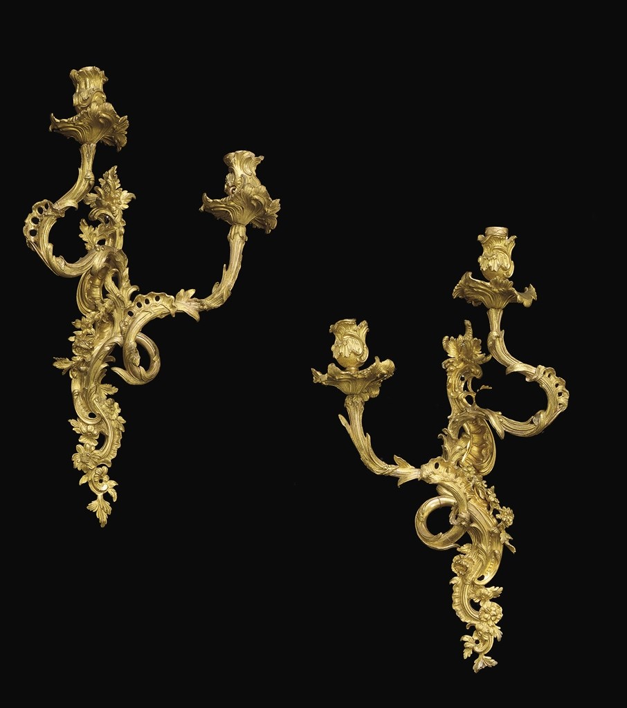 PAIRE D'APPLIQUES D'EPOQUE LOUIS XV