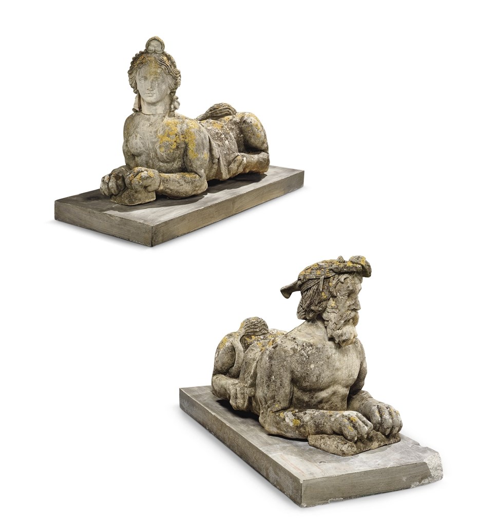PAIRE DE SPHINGES D'EPOQUE LOUIS XIV