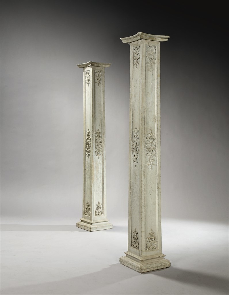 PAIRE DE COLONNES D'EPOQUE REGENCE