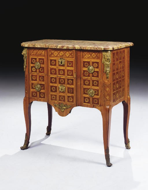 COMMODE D'EPOQUE TRANSITION