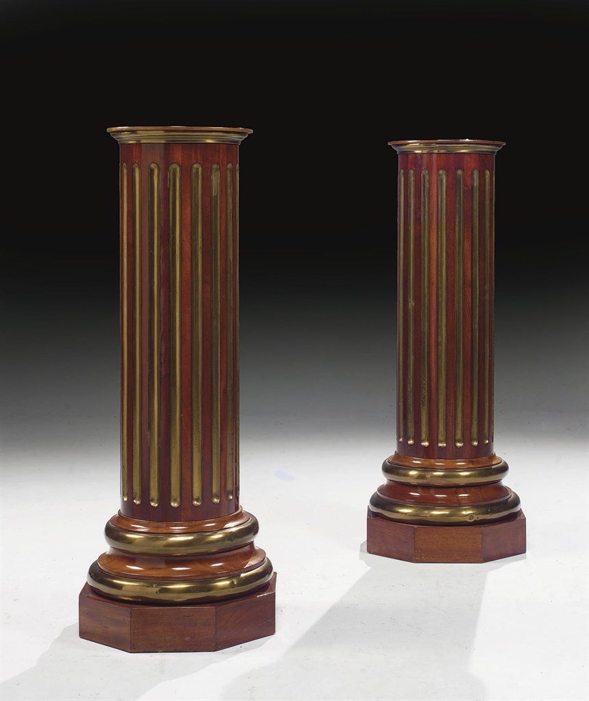 PAIRE DE COLONNES D'EPOQUE NEOCLASSIQUE