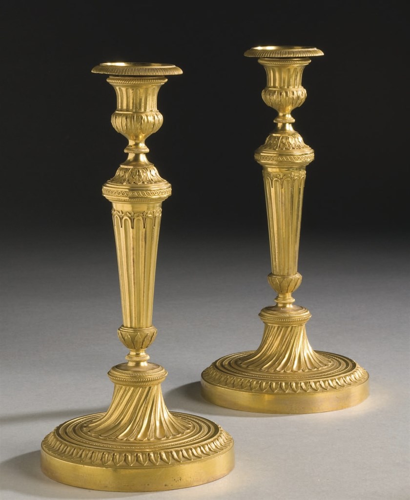 PAIRE DE FLAMBEAUX D'EPOQUE LOUIS XVI