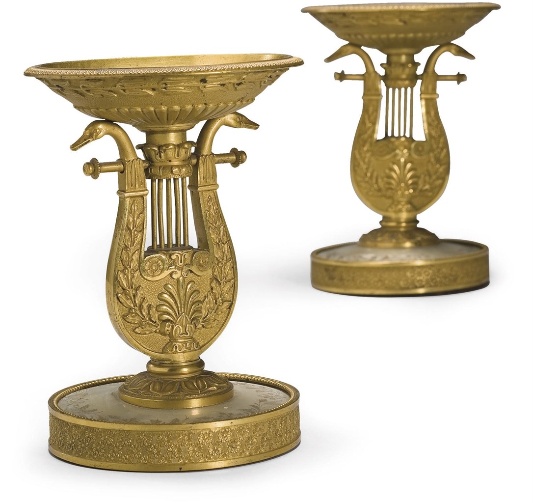 PAIRE DE TAZZA D'EPOQUE RESTAURATION