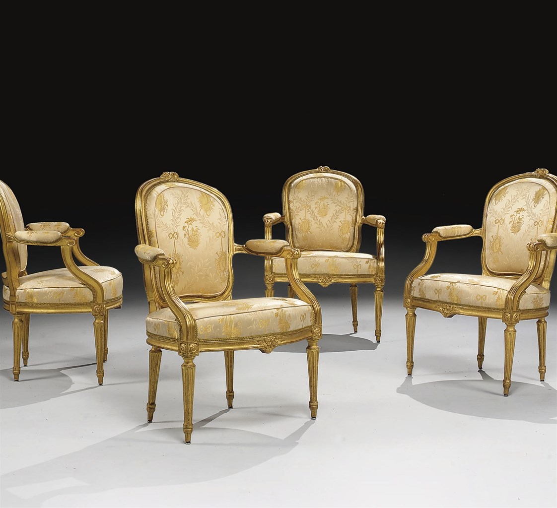 SUITE DE QUATRE FAUTEUILS EN CABRIOLET D'EPOQUE LOUIS XVI