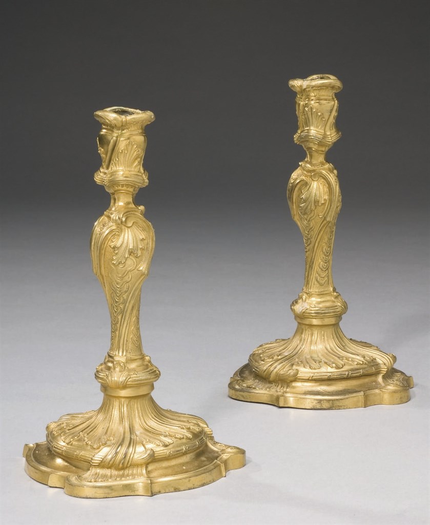 PAIRE DE FLAMBEAUX D'EPOQUE LOUIS XV