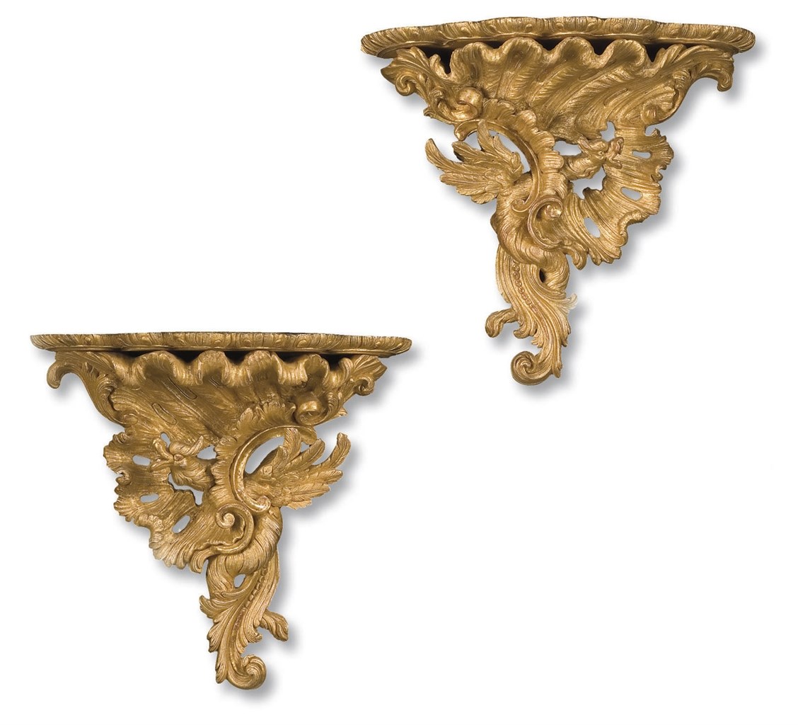 PAIRE DE CONSOLES D'APPLIQUE DE STYLE REGENCE