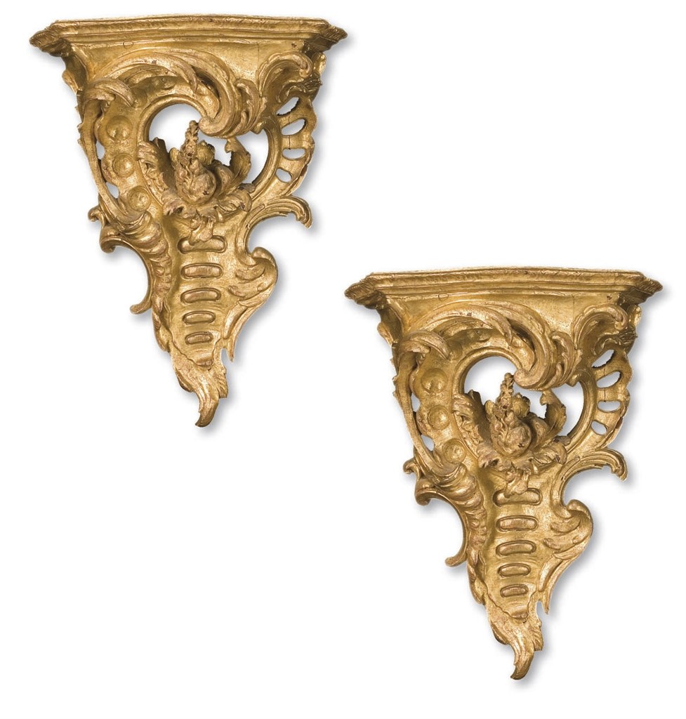PAIRE DE CONSOLES D'APPLIQUE DE STYLE LOUIS XV