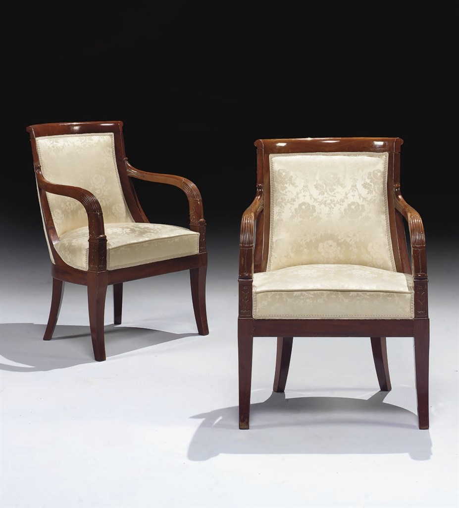 PAIRE DE FAUTEUILS D'EPOQUE RESTAURATION