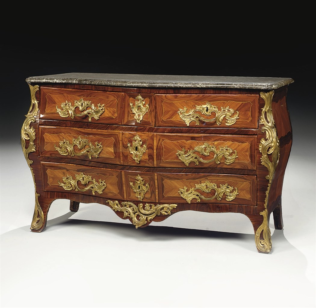 COMMODE TOMBEAU D'EPOQUE REGENCE