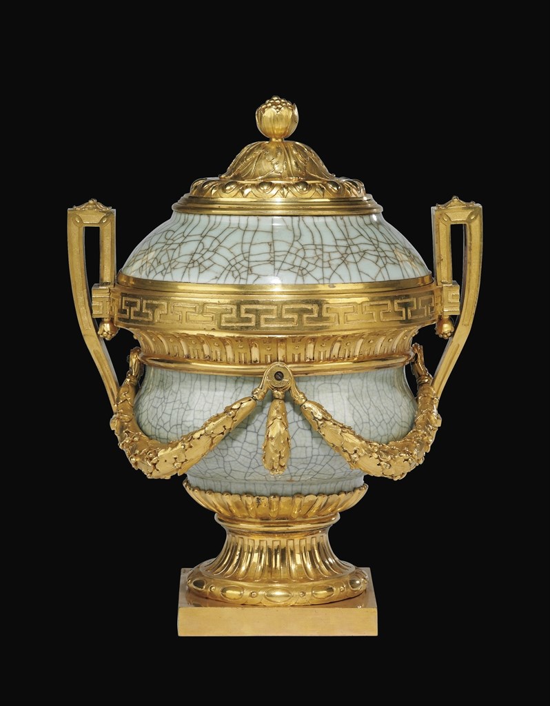 EXCEPTIONNEL POT COUVERT D'EPOQUE LOUIS XVI, VERS 1770
