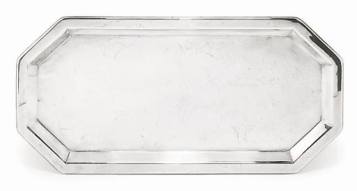 A MODERN IRISH SILVER TRAY