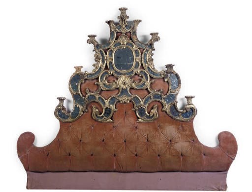 AN ITALIAN GILTWOOD BED HEAD