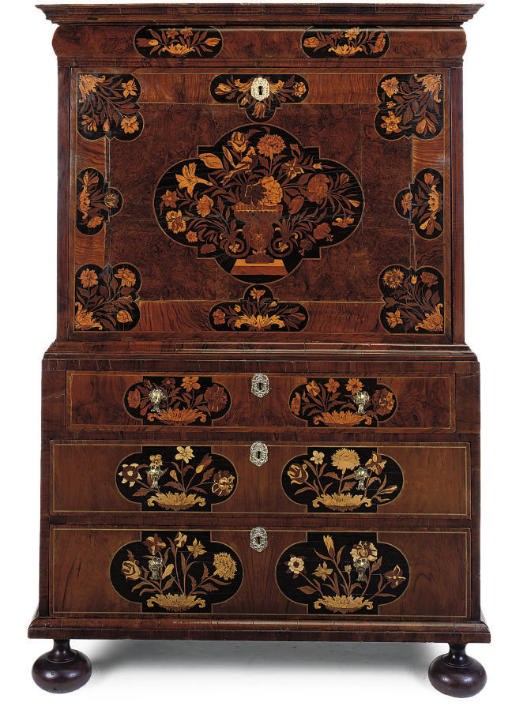 A WALNUT AND MARQUETRY ESCRITOIRE