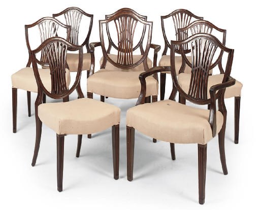 A SET OF EIGHT VICTORIAN MAHOGANY DINING CHAIRS