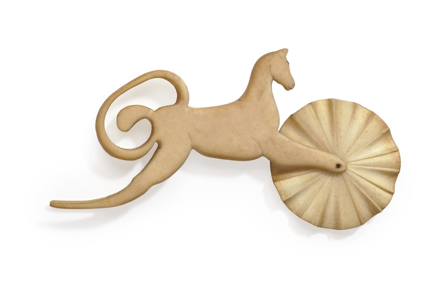 AN IVORY 'SEAHORSE' JAGGING WHEEL