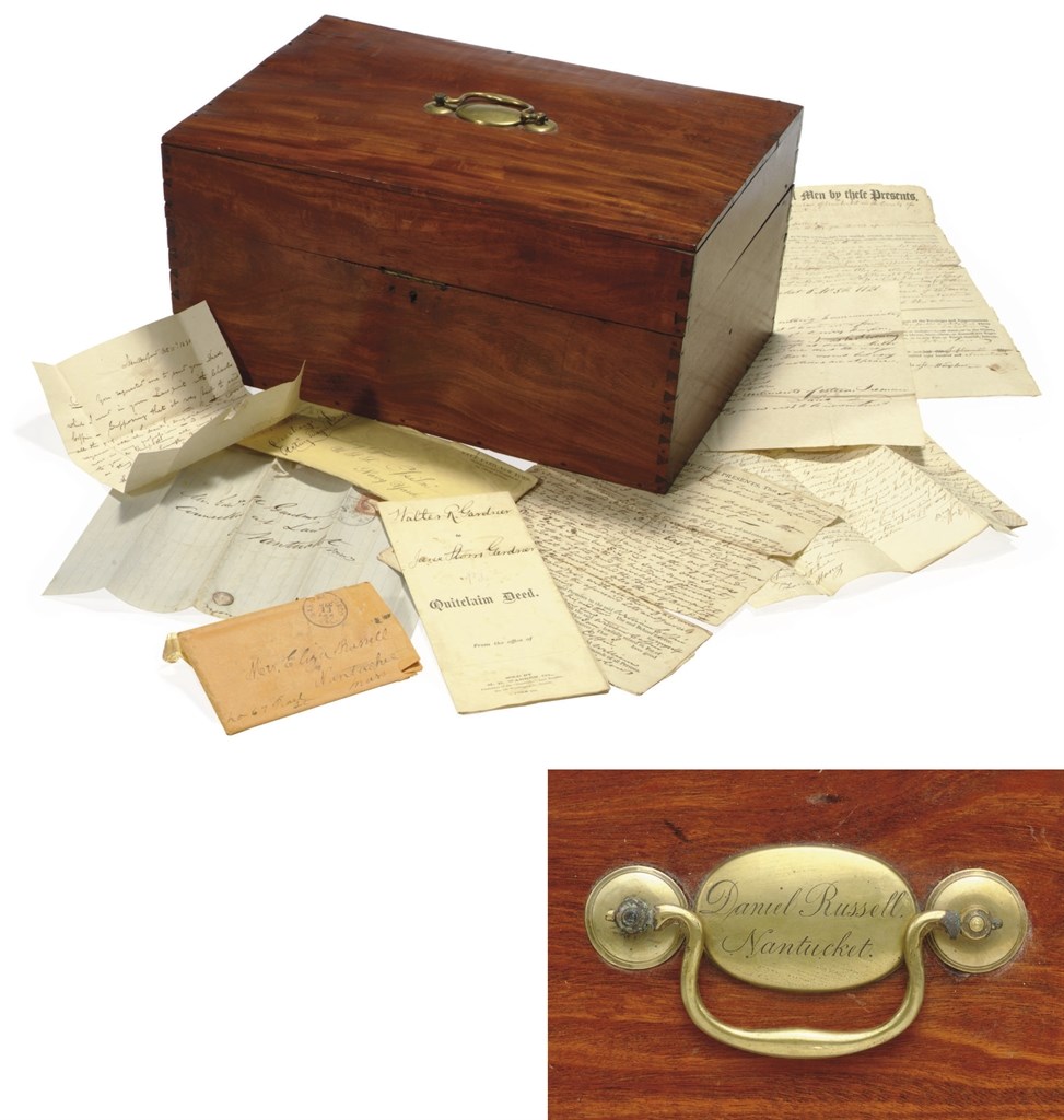 A FEDERAL MAHOGANY WRITING DESK