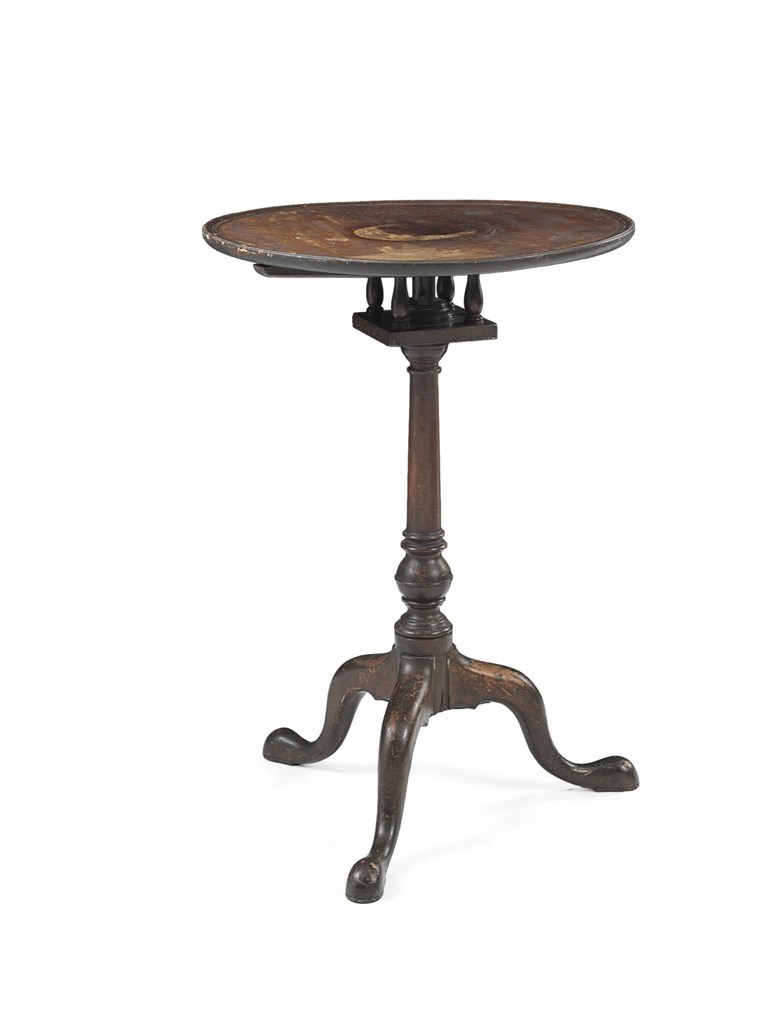 A QUEEN ANNE MAHOGANY TILT-TOP CANDLESTAND