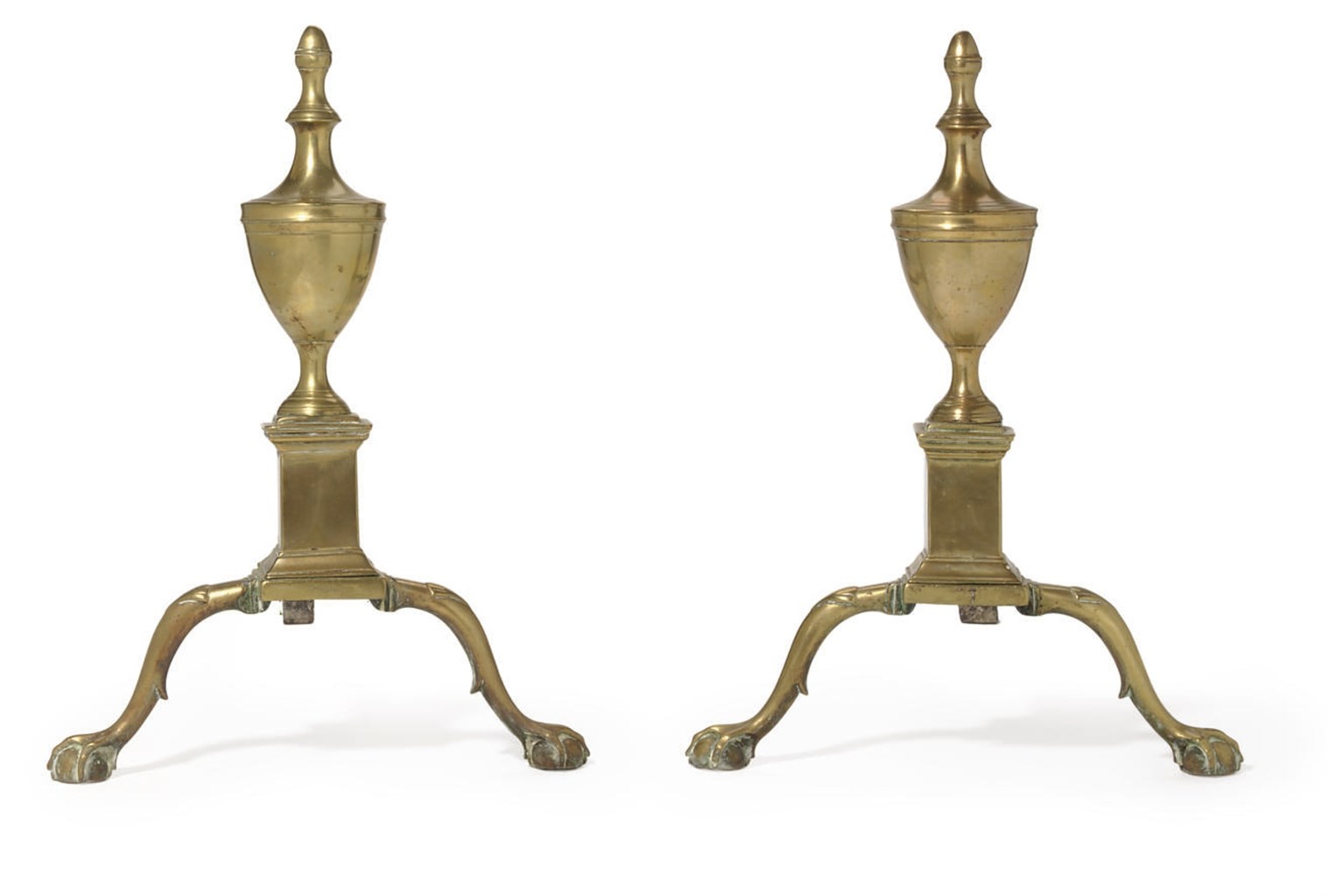 A PAIR OF FEDERAL BRASS ANDIRONS