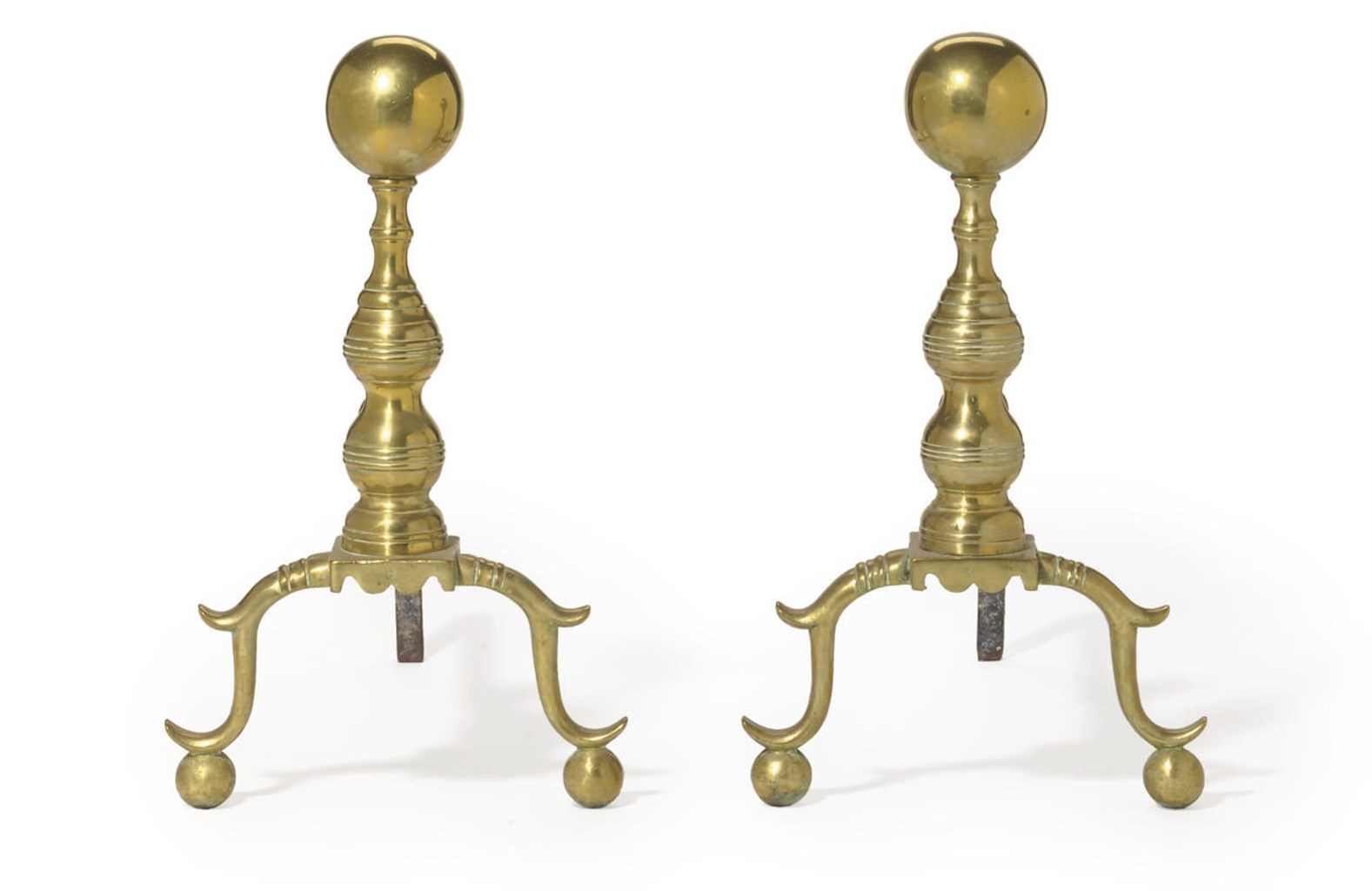 A PAIR OF CLASSICAL BRASS ANDIRONS