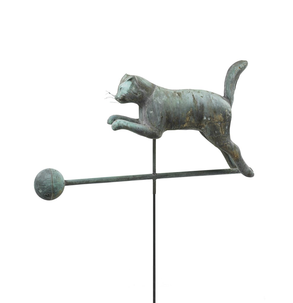 A MOLDED COPPER CAT WEATHERVANE